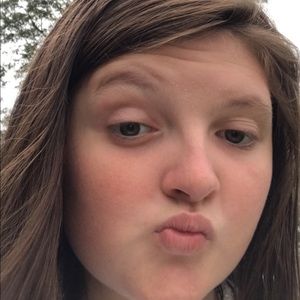 Meet your Posher, Mackenzie